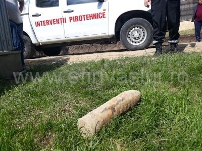 Proiectil de artilerie exploziv, descoperit la Epureni